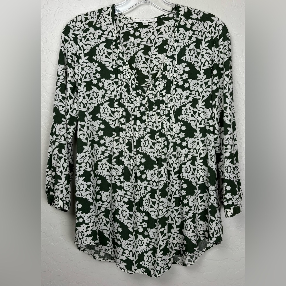Fun2Fun Green White Floral Pintuck V-Neck Long Sleeve Blouse XS 0670